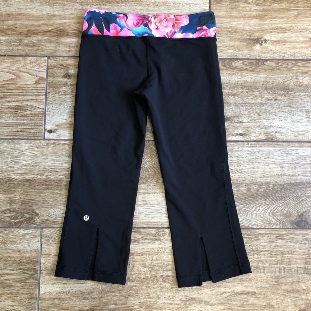 Lululemon Gather And Crow Crop Secret Garden Sz 6 - Picture 5 of 8